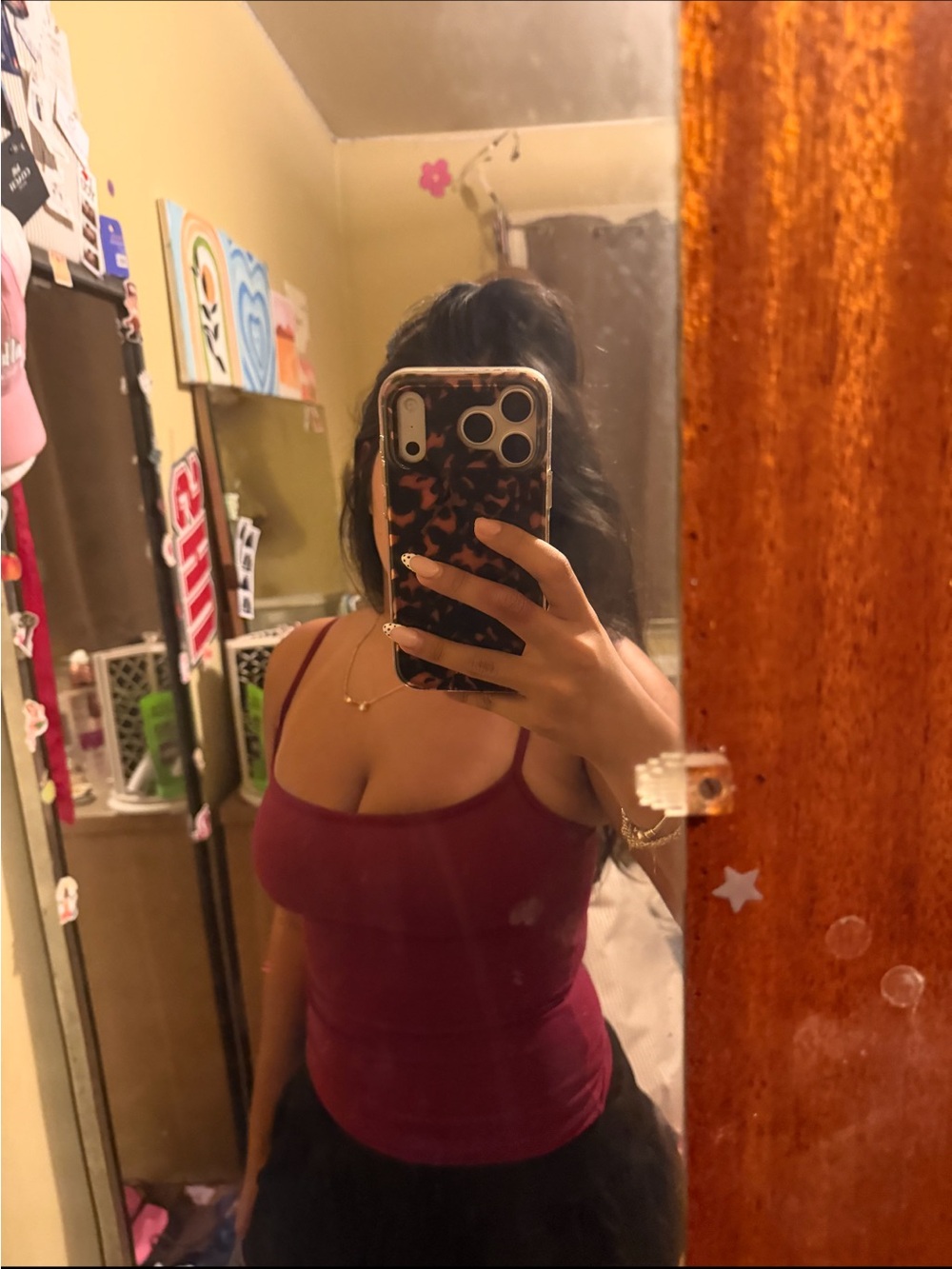 RARE GARAGE SCOOP NECK